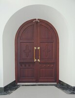 Храм в честь Вознесения Господня, Тобольск, двери - Мебельная компания "ИРБЕЯ" - Производство мебели