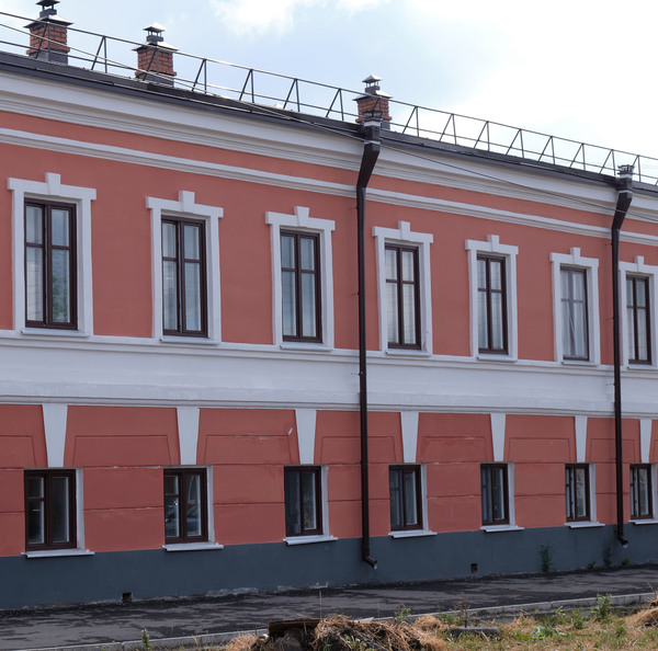 Деревянные окна. Ирбит, ул. Володарского 12